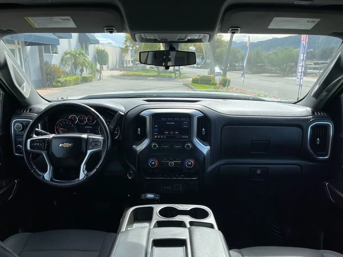Used 2021 Chevrolet Silverado 1500 LT RWD image 16