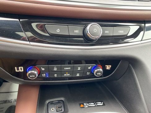 Used 2020 Buick Enclave Avenir w/ Avenir Technology Package image 19