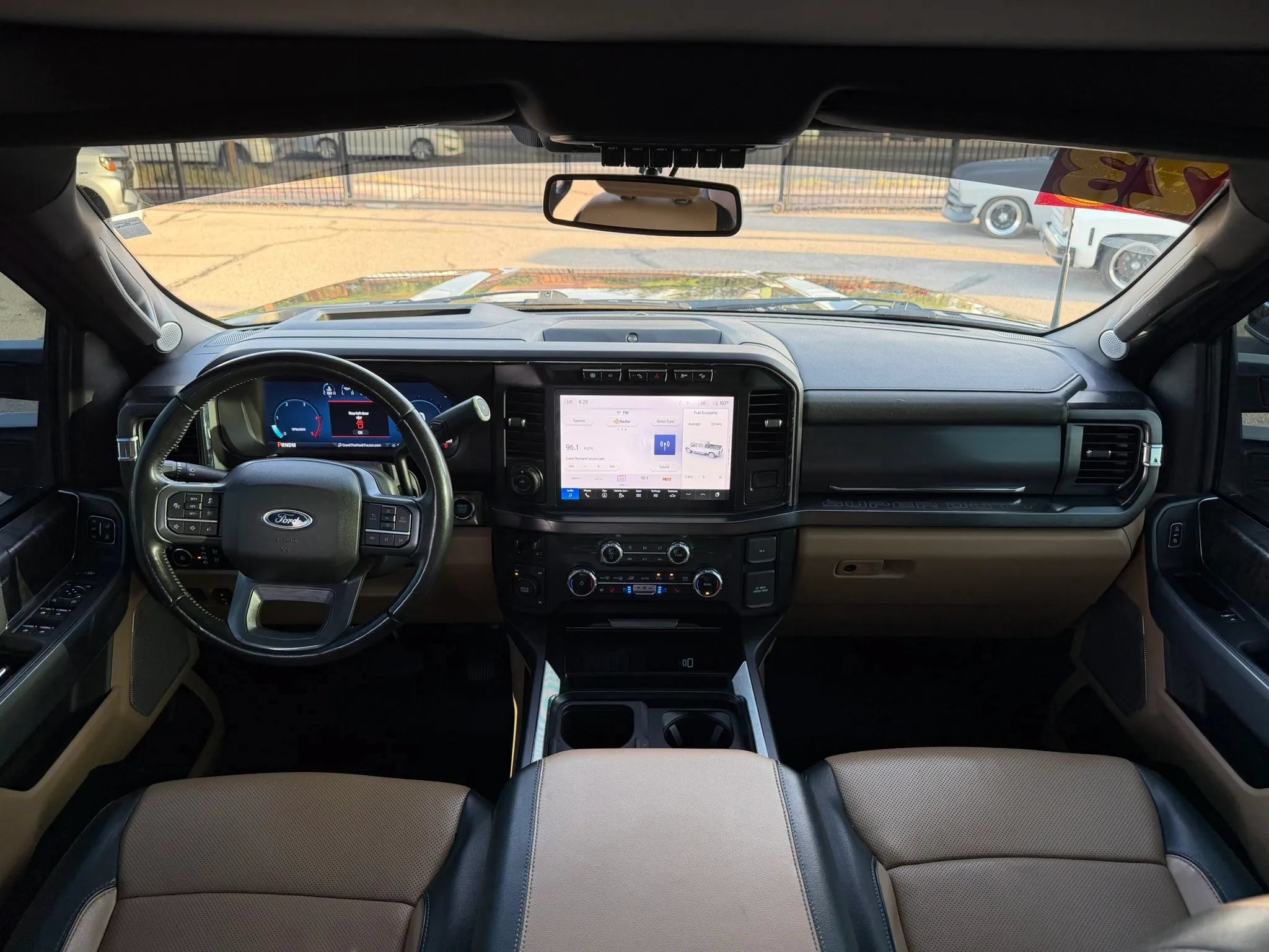Used 2023 Ford F350 Lariat w/ Lariat Ultimate Package AWD/4WD image 29