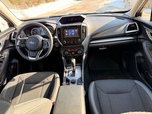 Used 2023 Subaru Forester Premium image 14