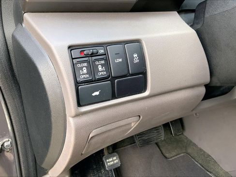 Used 2016 Honda Odyssey EX-L image 35