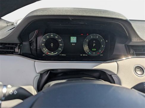 New 2026 Land Rover Range Rover Evoque Dynamic SE image 9