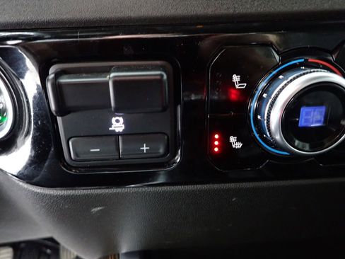 Used 2022 GMC Sierra 1500 Elevation w/ LPO, Elevation Black Package image 4