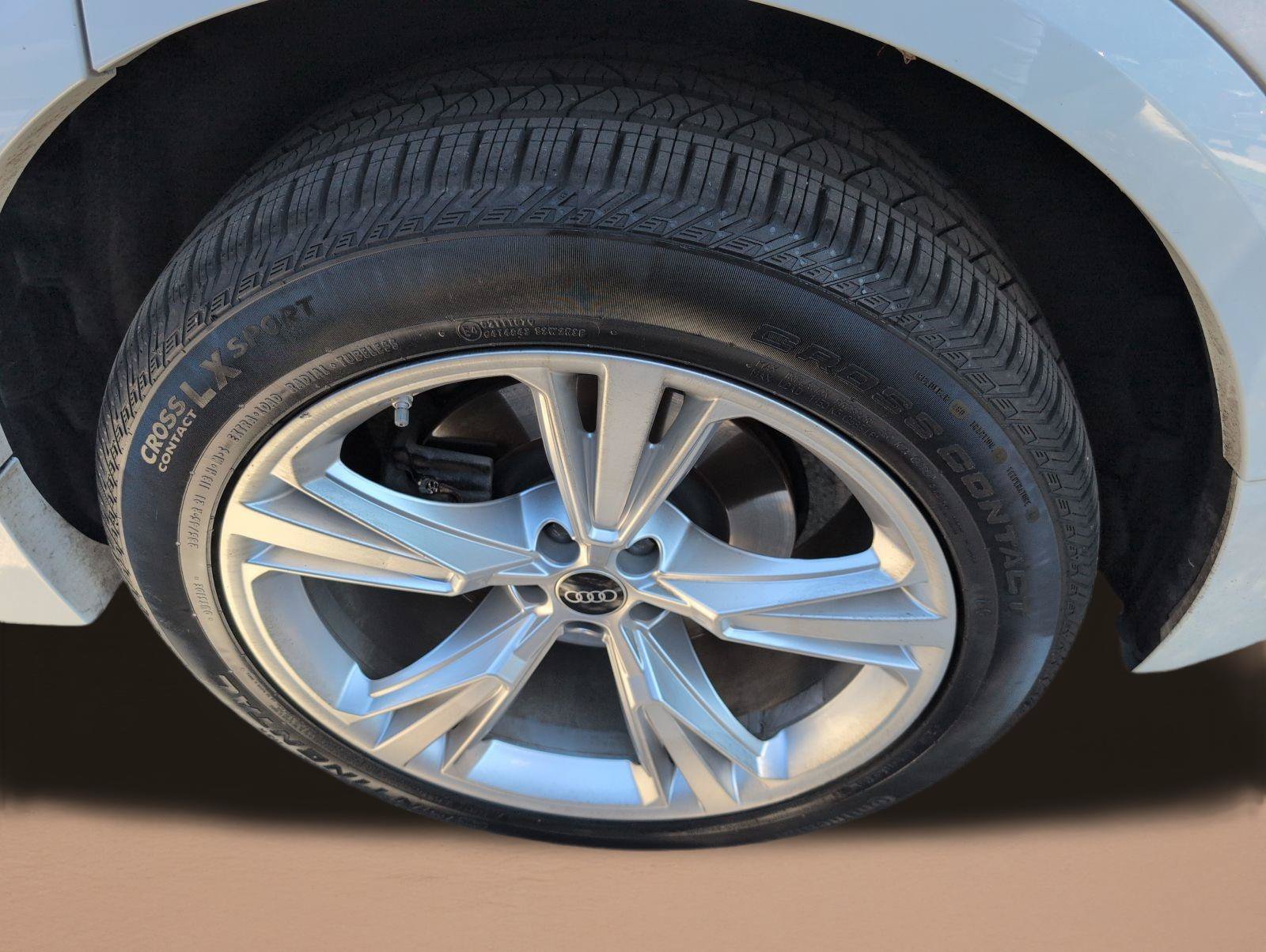 Used 2022 Audi Q8 Premium AWD/4WD image 10