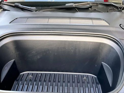 Used 2021 Tesla Model Y Long Range image 30