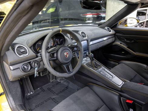 Certified 2025 Porsche 718 Boxster Spyder RS RWD image 4