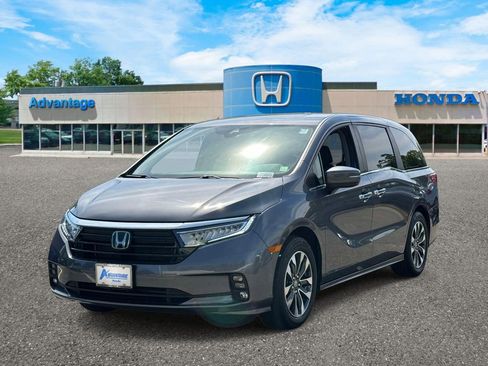 Used 2023 Honda Odyssey EX-L image 2