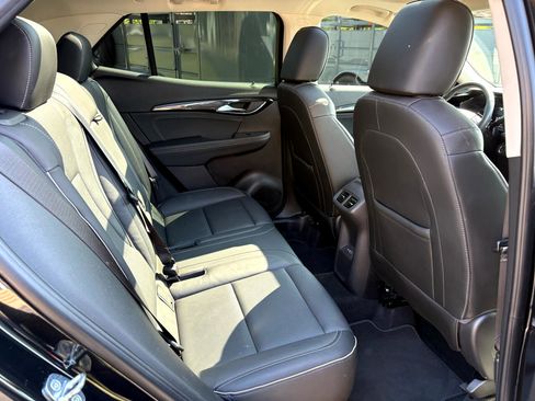 Used 2021 Buick Envision Essence w/ Technology Package I image 31