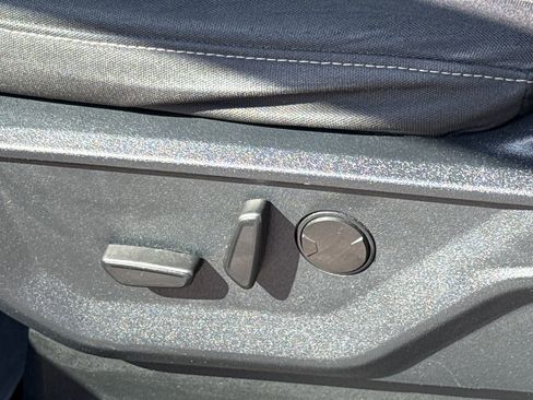 Certified 2022 Ford F150 XLT w/ Equipment Group 302A High image 26