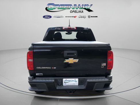 Used 2017 Chevrolet Colorado LT w/ LT Convenience Package RWD image 10