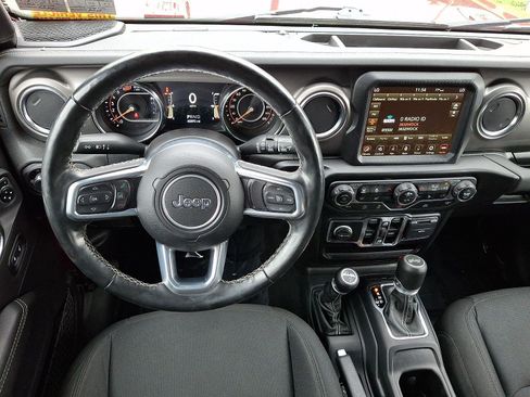 Used 2021 Jeep Wrangler Unlimited Sahara AWD/4WD image 13