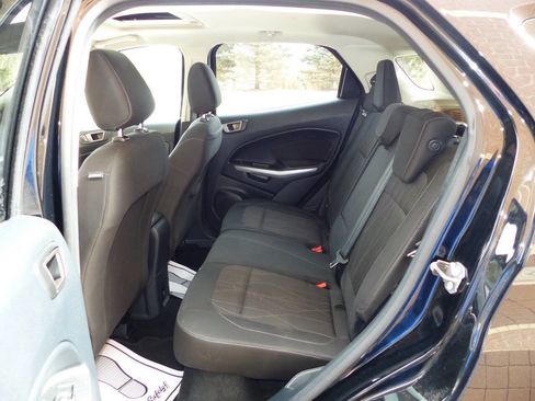 Used 2020 Ford EcoSport SE w/ SE Convenience Package image 24