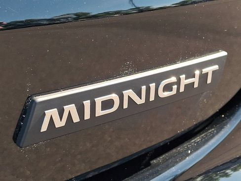 Certified 2024 Nissan Murano SV w/ SV Midnight Edition Package AWD/4WD image 33
