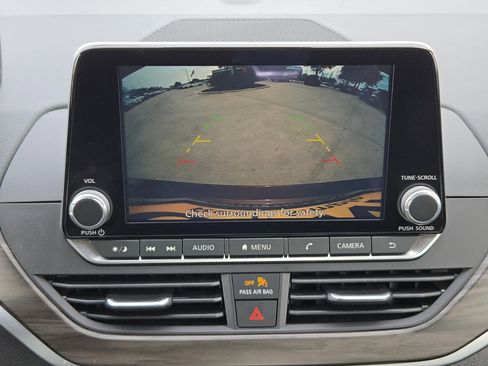 Certified 2025 Nissan Altima 2.5 SV image 17