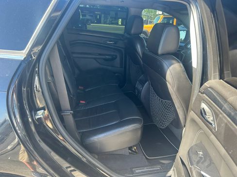 Used 2013 Cadillac SRX FWD image 3