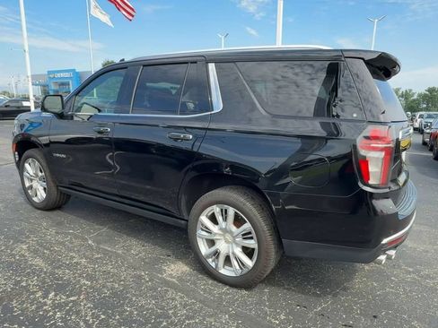 Used 2021 Chevrolet Tahoe High Country w/ Premium Package AWD/4WD image 6