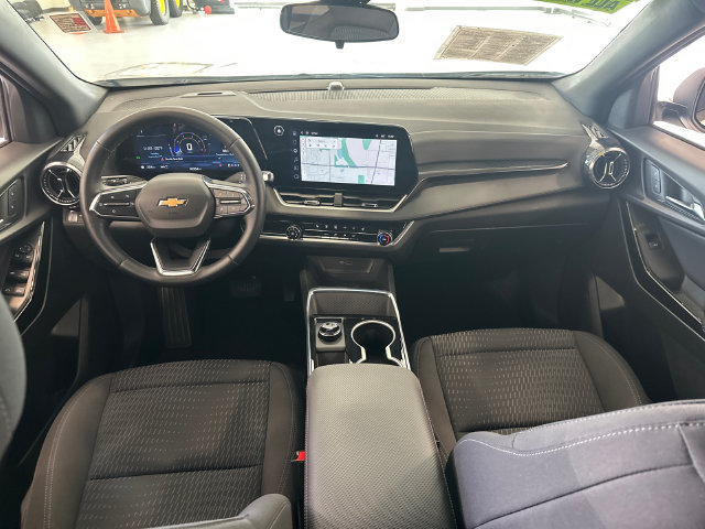 Certified 2026 Chevrolet Equinox LT AWD/4WD image 13
