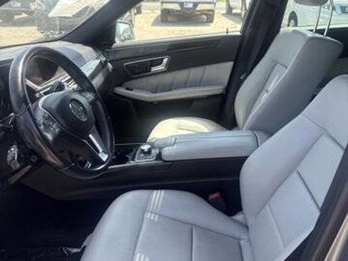 Used 2013 Mercedes-Benz E 350 BlueTEC Sedan image 11