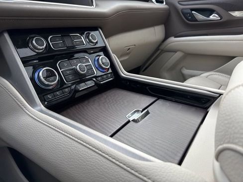 Used 2023 GMC Yukon Denali image 20