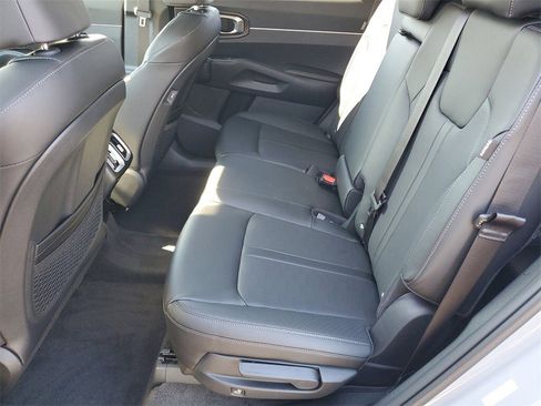 New 2026 Kia Sorento S image 21