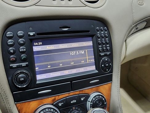 Used 2009 Mercedes-Benz SL 550 image 19