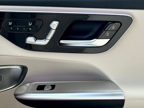 New 2026 Mercedes-Benz GLC 300 4MATIC image 38