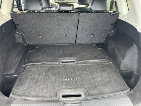 Used 2023 Nissan Rogue SL w/ SL Premium Package image 31