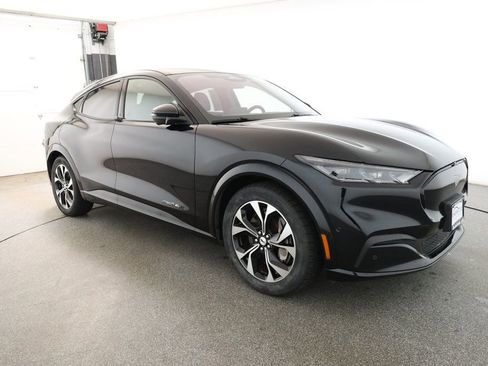 Used 2021 Ford Mustang Mach-E Premium image 3