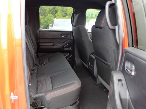 Used 2025 Nissan Frontier PRO-4X AWD/4WD image 12