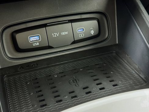 New 2026 Hyundai Venue SEL FWD image 34