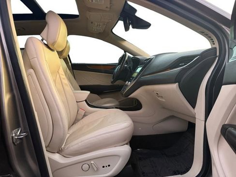 Used 2016 Lincoln MKC Reserve image 12