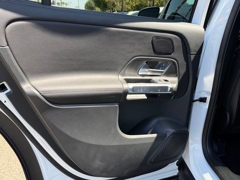 New 2026 Mercedes-Benz GLB 250 image 24