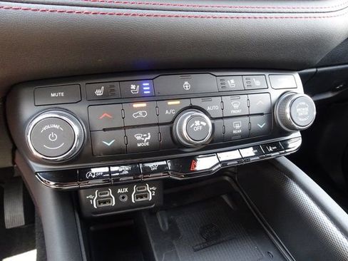 Used 2023 Dodge Durango GT AWD/4WD image 26