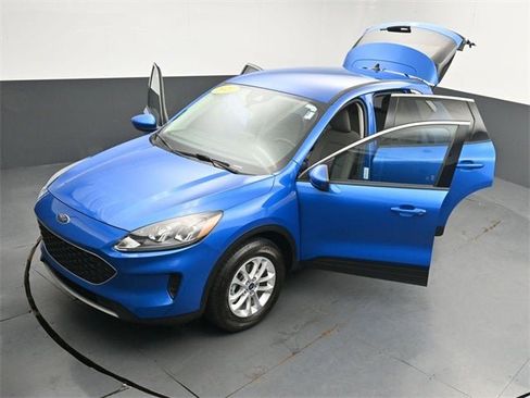 Used 2021 Ford Escape SE image 39