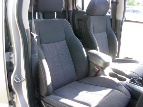 Used 2006 HUMMER H3 image 14