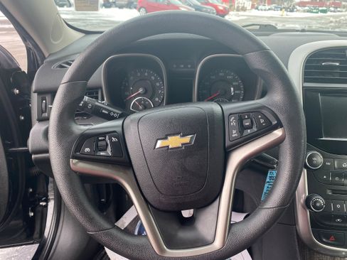 Used 2016 Chevrolet Malibu LT w/ Power Convenience Package image 12