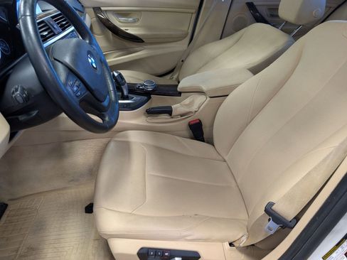 Used 2016 BMW 320i Sedan image 5