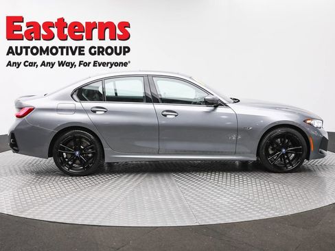 Used 2023 BMW 330e w/ M Sport Package RWD image 4
