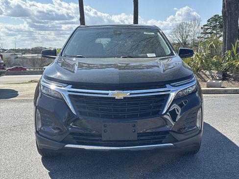 Used 2024 Chevrolet Equinox LT image 3