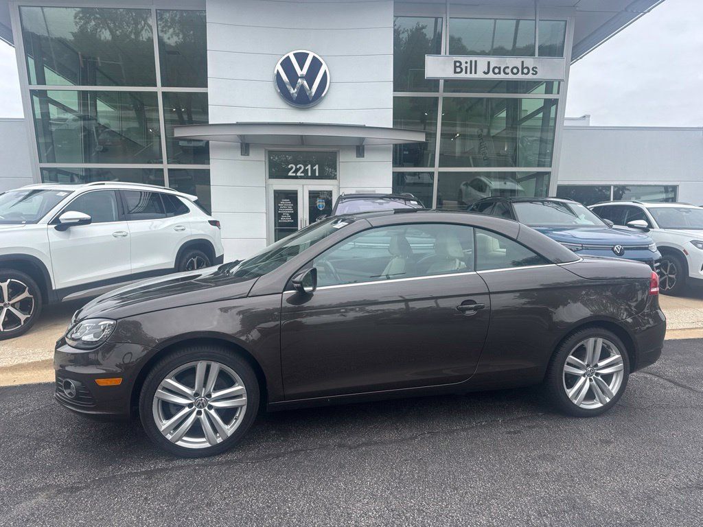 Used 2015 Volkswagen Eos Executive FWD image 5