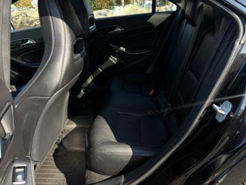 Used 2014 Mercedes-Benz CLA 250 4MATIC image 10