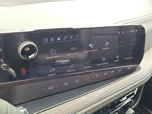 New 2026 Chevrolet Suburban LT w/ Comfort Package RWD image 29