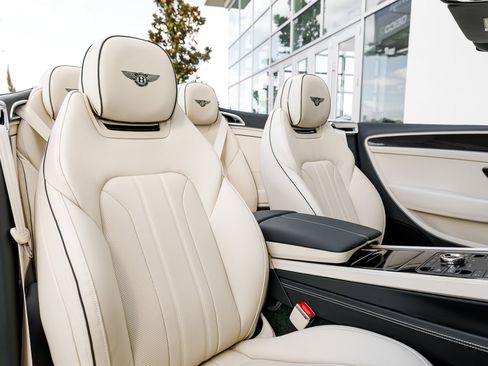 New 2026 Bentley Continental GTC image 36