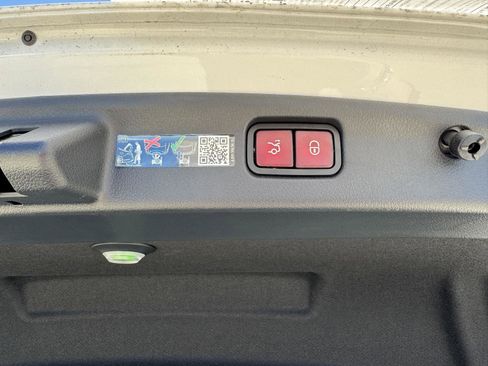 Certified 2025 Mercedes-Benz C 300 Sedan image 22