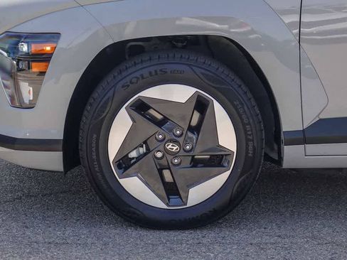 Used 2024 Hyundai Kona SEL FWD image 10