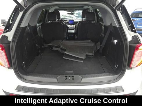 Used 2023 Ford Explorer XLT w/ Equipment Group 202A AWD/4WD image 10