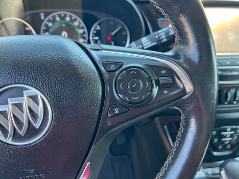 Used 2018 Buick Envision Premium AWD/4WD image 41