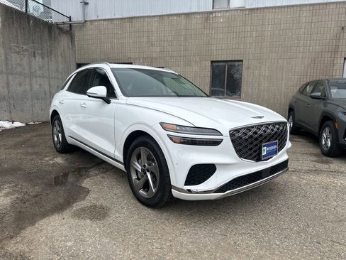 Used 2026 Genesis GV70 2.5T Advanced image 8