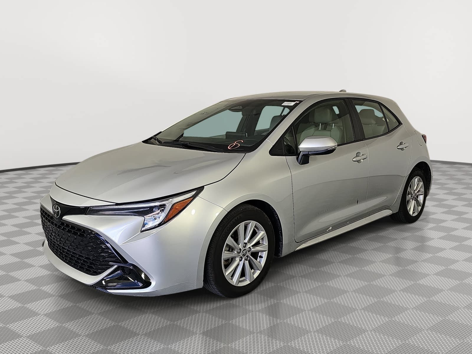 Used 2023 Toyota Corolla SE w/ SE Premium Package FWD image 4