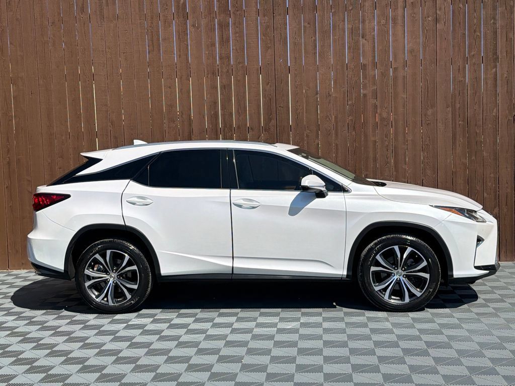 Used 2017 Lexus RX 350 FWD w/ Premium Package image 12